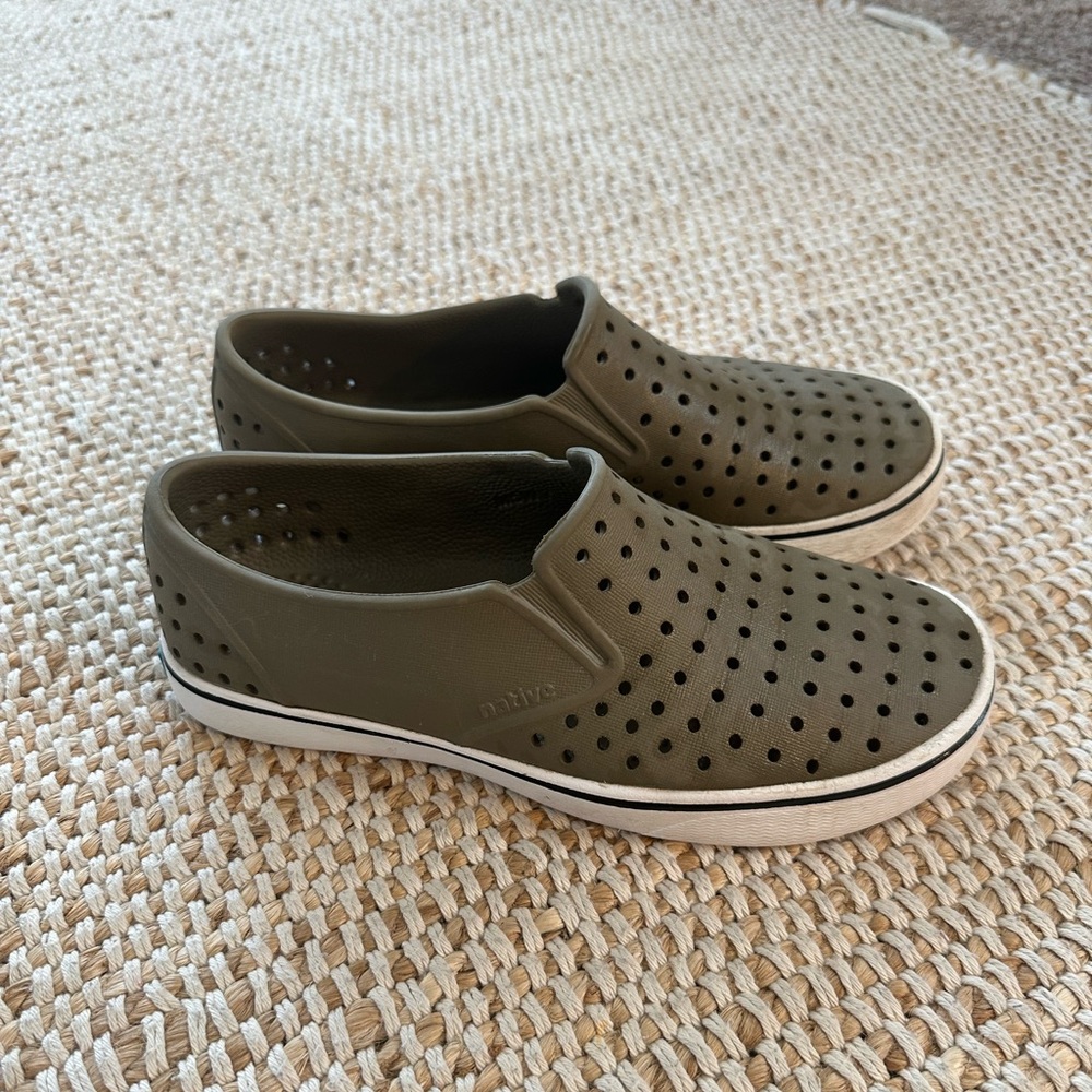 Native water shoes